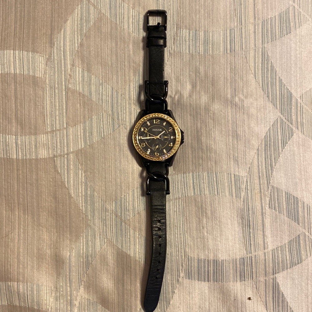Black leather band fossil watch